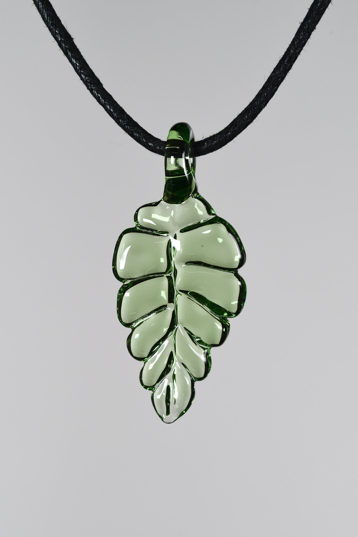 Kitty Meow Glass - Leaf Pendant - Sea Breeze