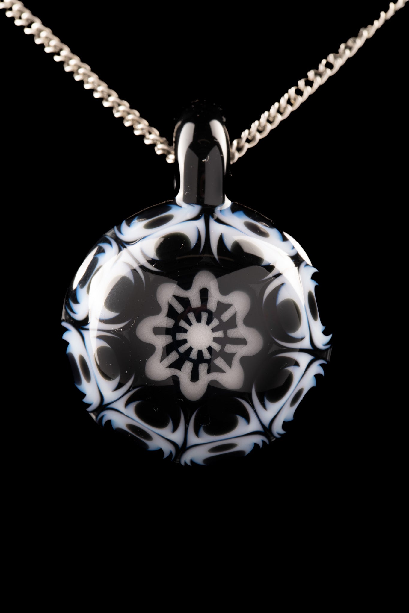 Steve H Glass - Black & White Dot Stack Pendant