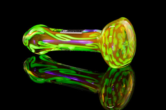 Glassheads - Fully Fumed Spoon Pipe w/Illuminati Stringers