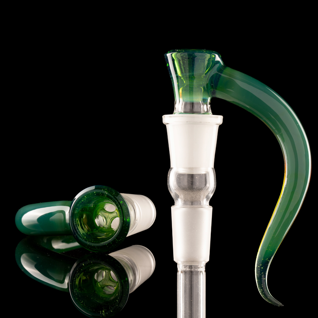 Asu Glass - 18mm 3-Hole Accented Horn Slide - Light Green Energy