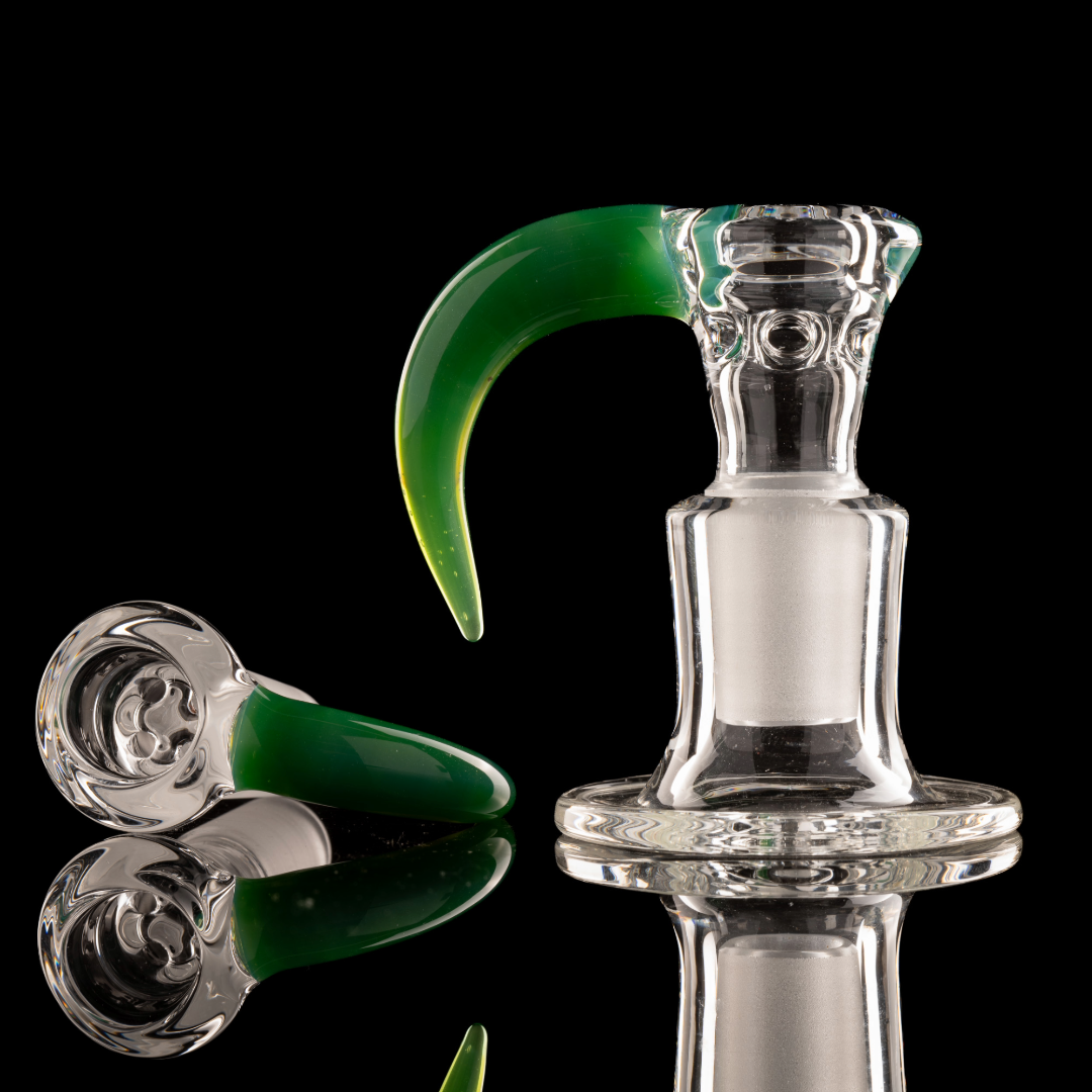 Green Belt Glass - 18mm 4 Hole Clear Slide W/ Colour Horn - Titan V2